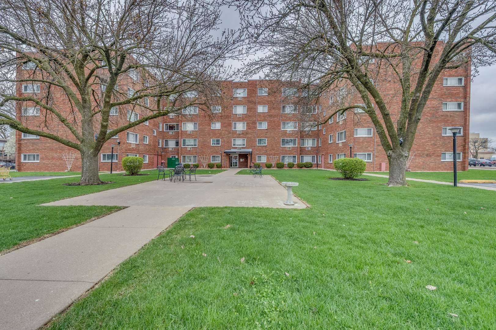 222 Madison ST #214, Joliet, IL 60435