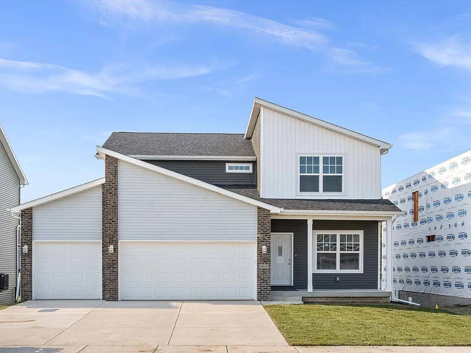3616 Cabernet CT, Normal, IL 61761