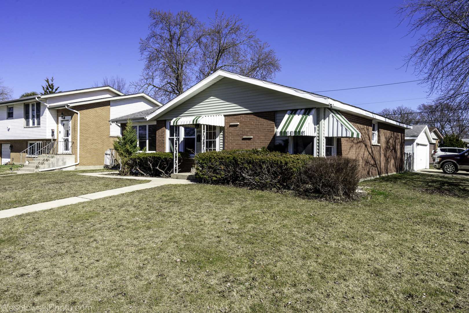 16423 Craig DR, Oak Forest, IL 60452