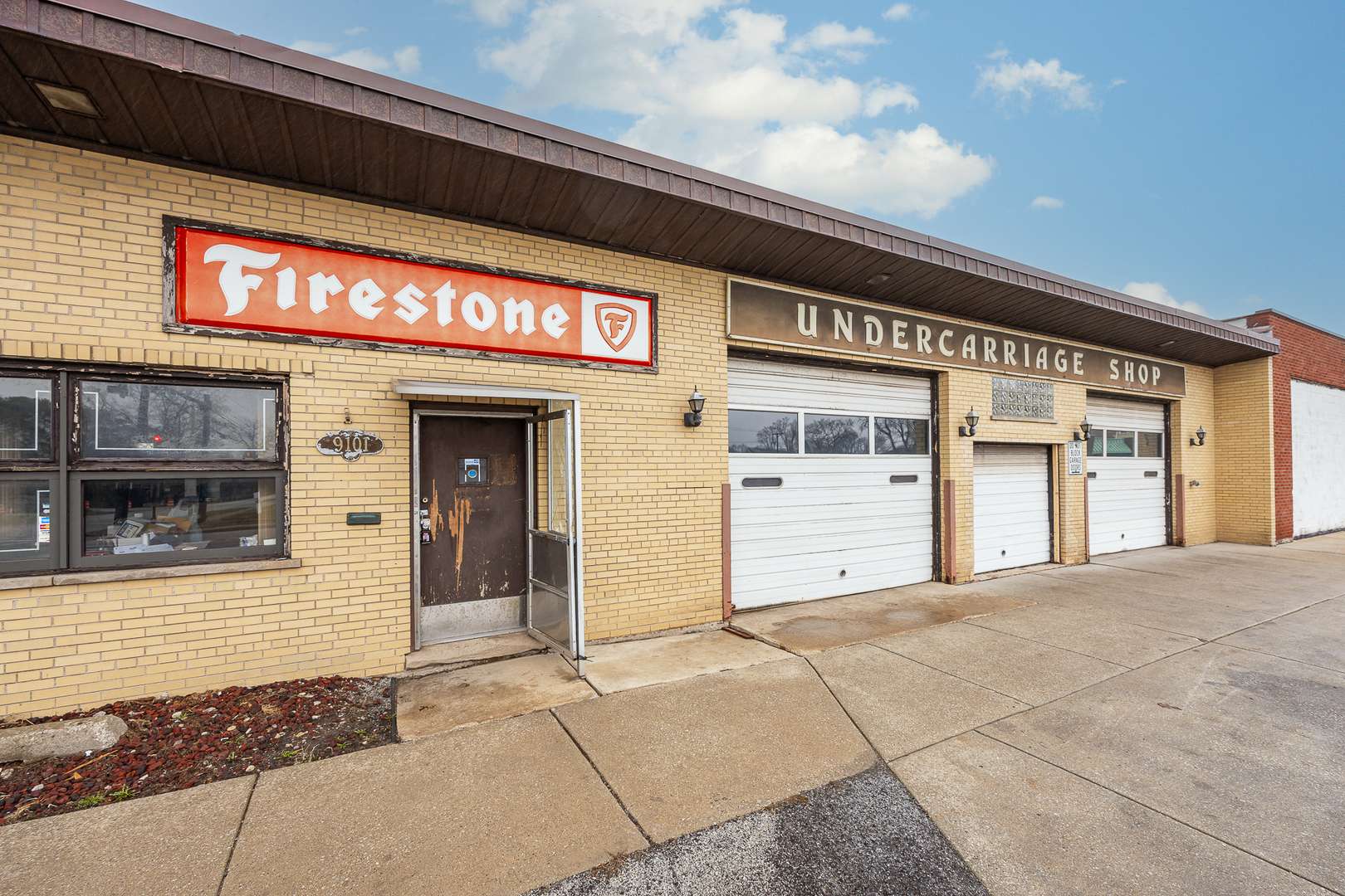 9101 S Kedzie AVE, Evergreen Park, IL 60805
