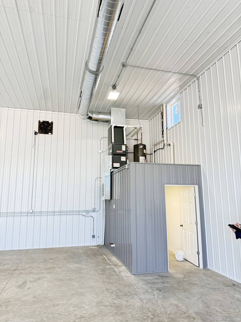 2211 Grandview AVE #8, Muscatine, IA 52761