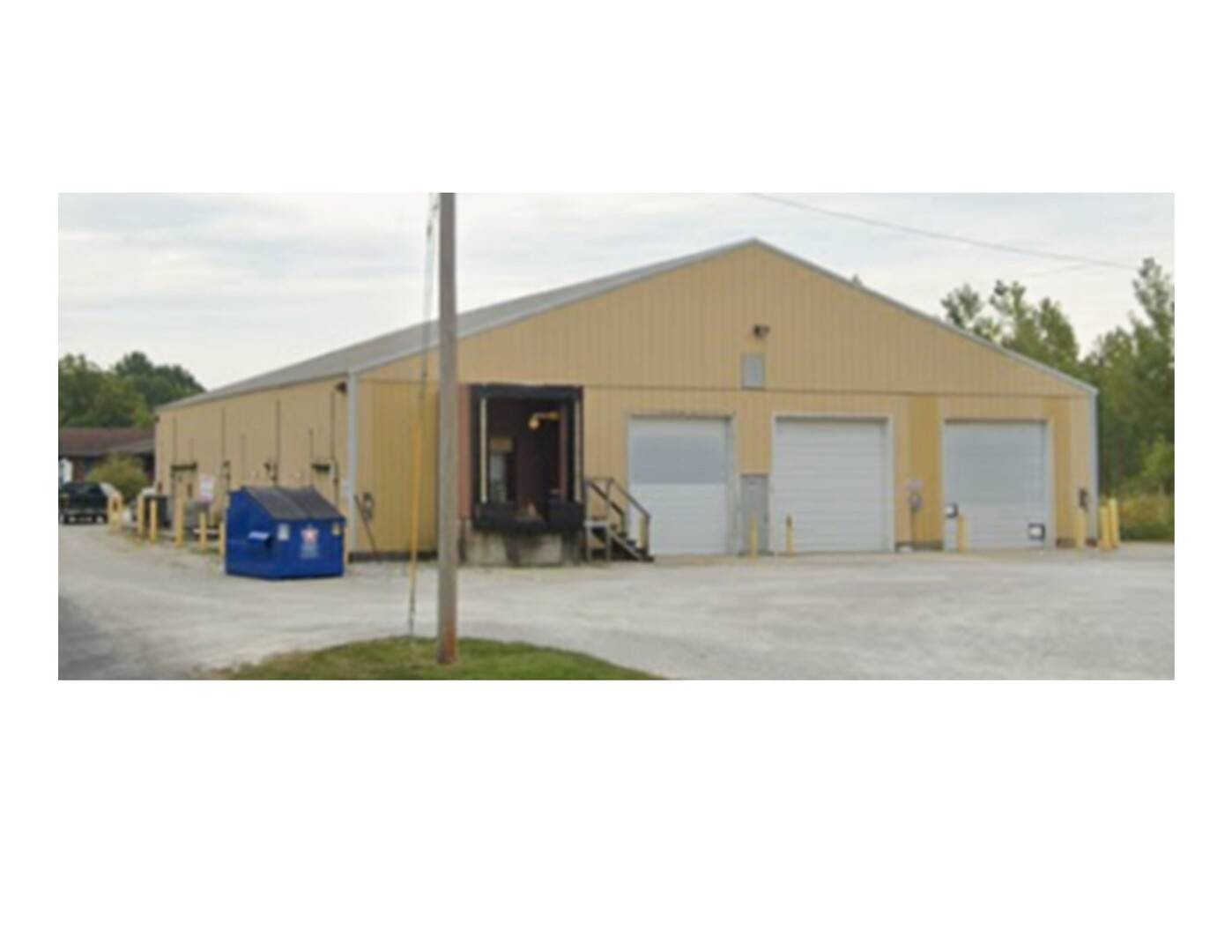 704 W 8th ST, Staunton, IL 62088