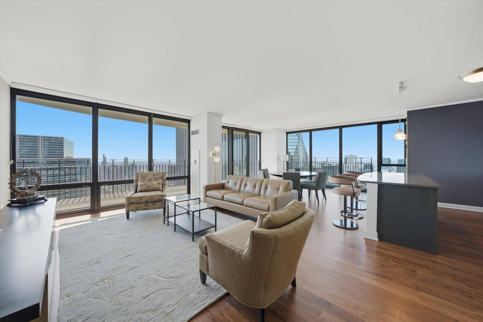 225 N Columbus DR #7201, Chicago, IL 60601