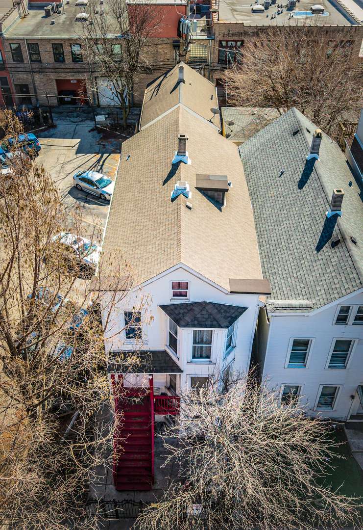 2423 W Moffat ST, Chicago, IL 60647