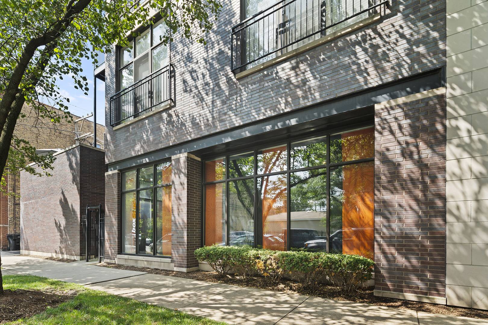 1608 W Cornelia AVE, Chicago, IL 60657
