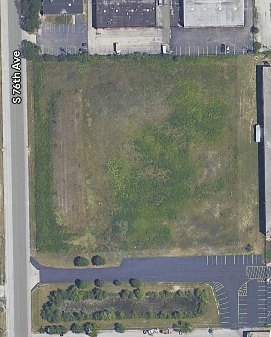 9901 S 76th AVE, Bridgeview, IL 60455