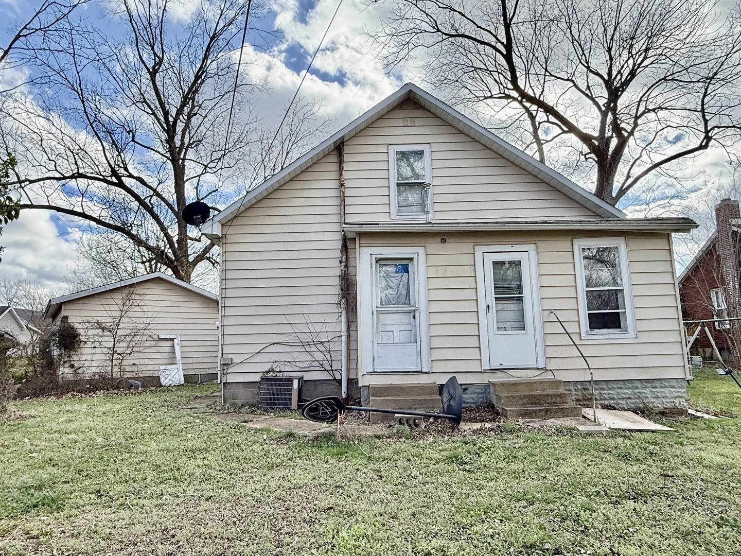 203 W 12th, Metropolis, IL 62960