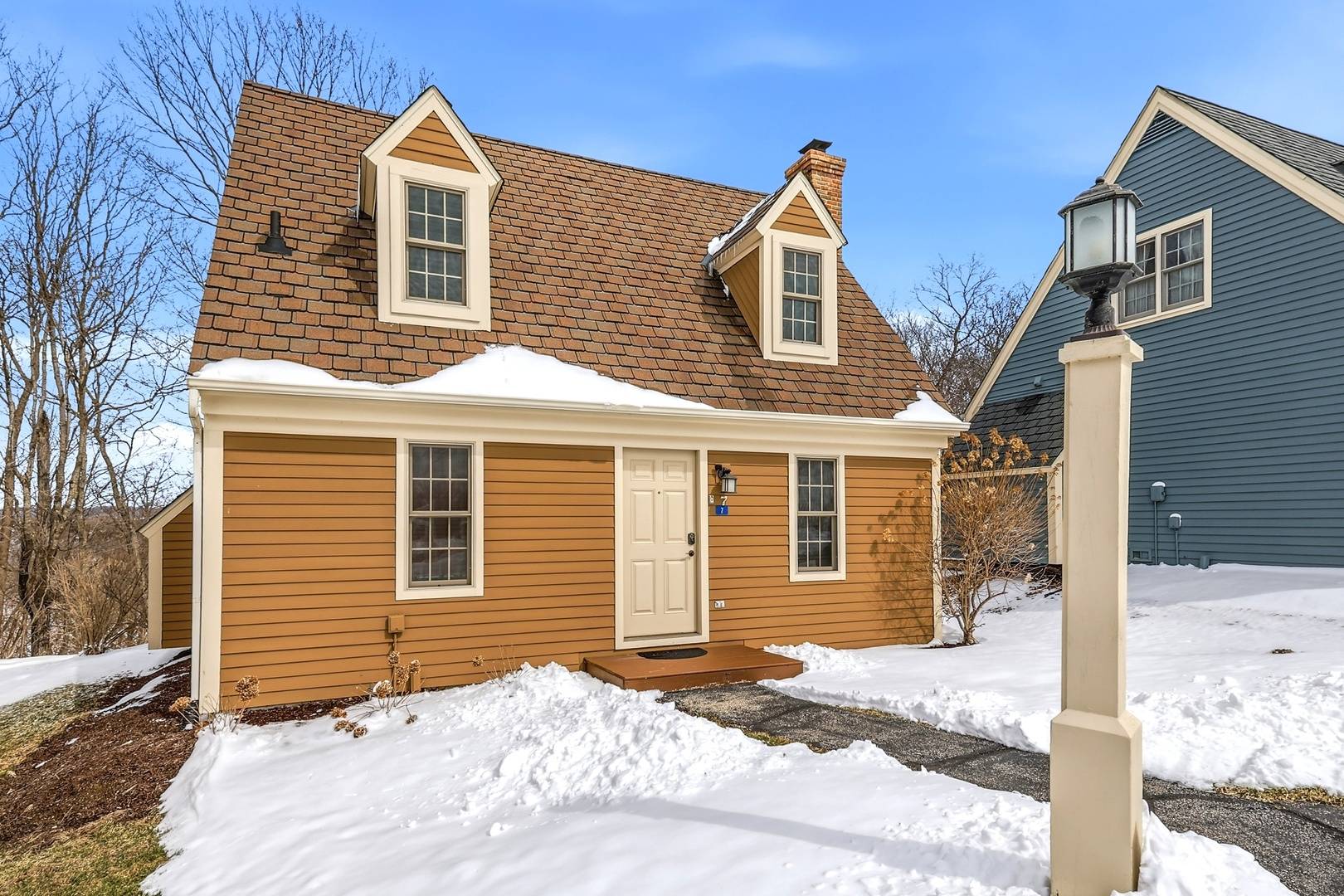 7 Settler LN, Galena, IL 61036