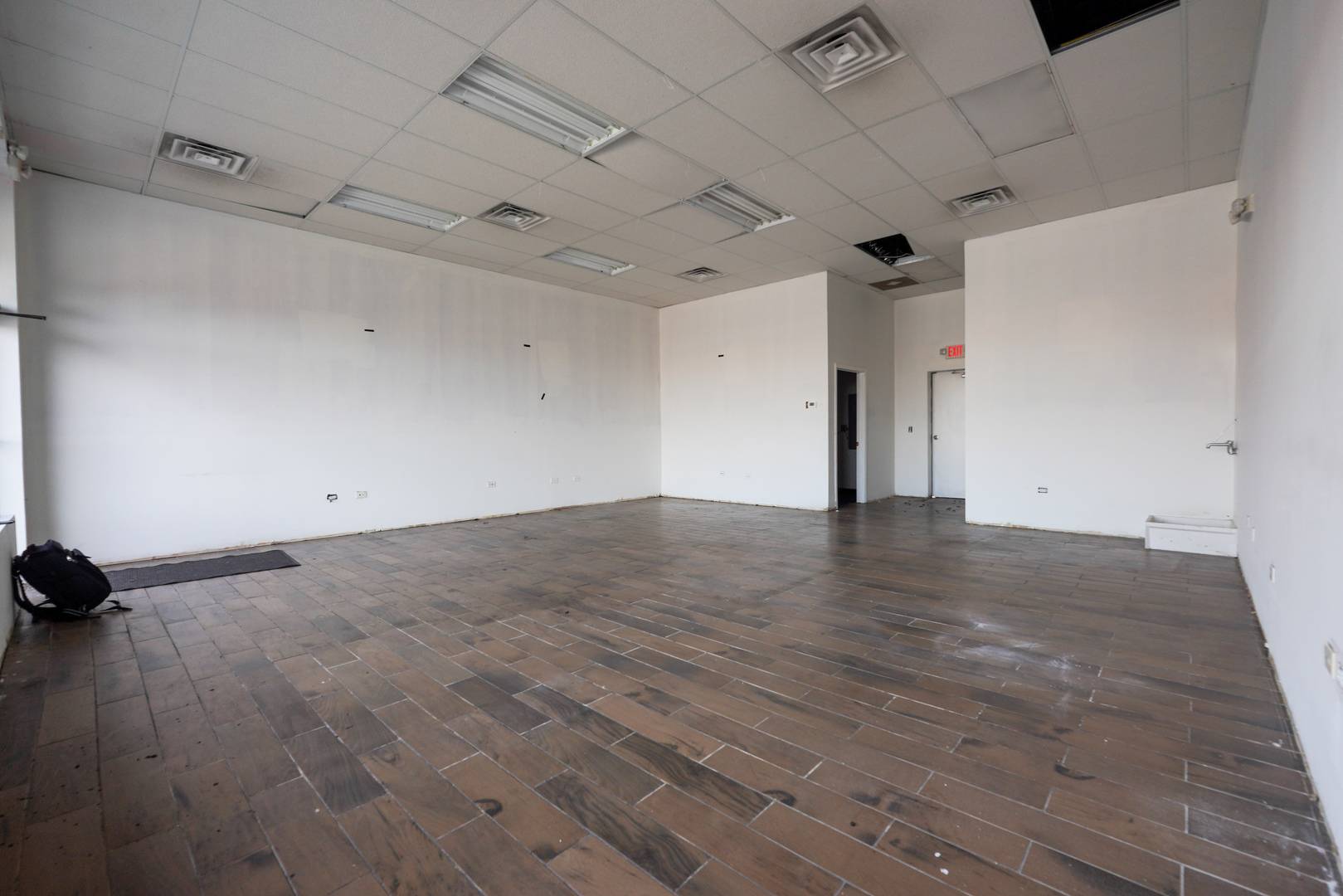 18 S Larkin AVE #10, Joliet, IL 60436