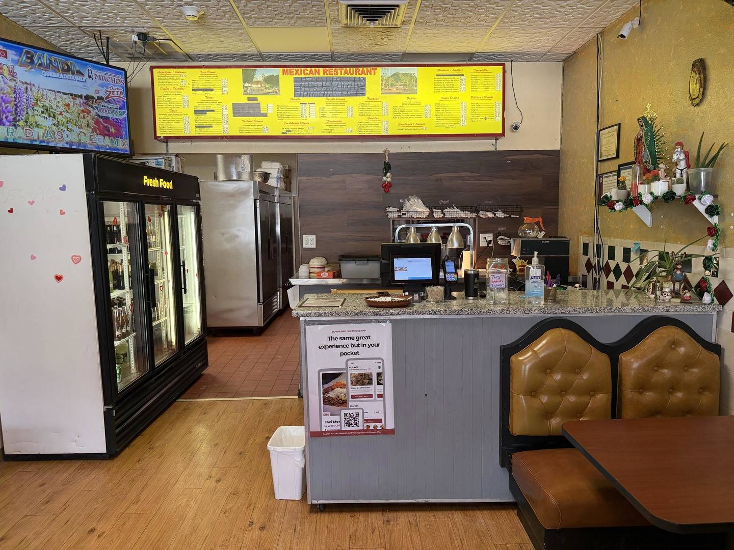 956 Roosevelt RD, West Chicago, IL 60185