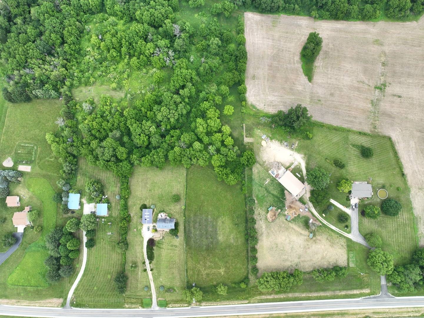 8462 Albany RD, Erie, IL 61250