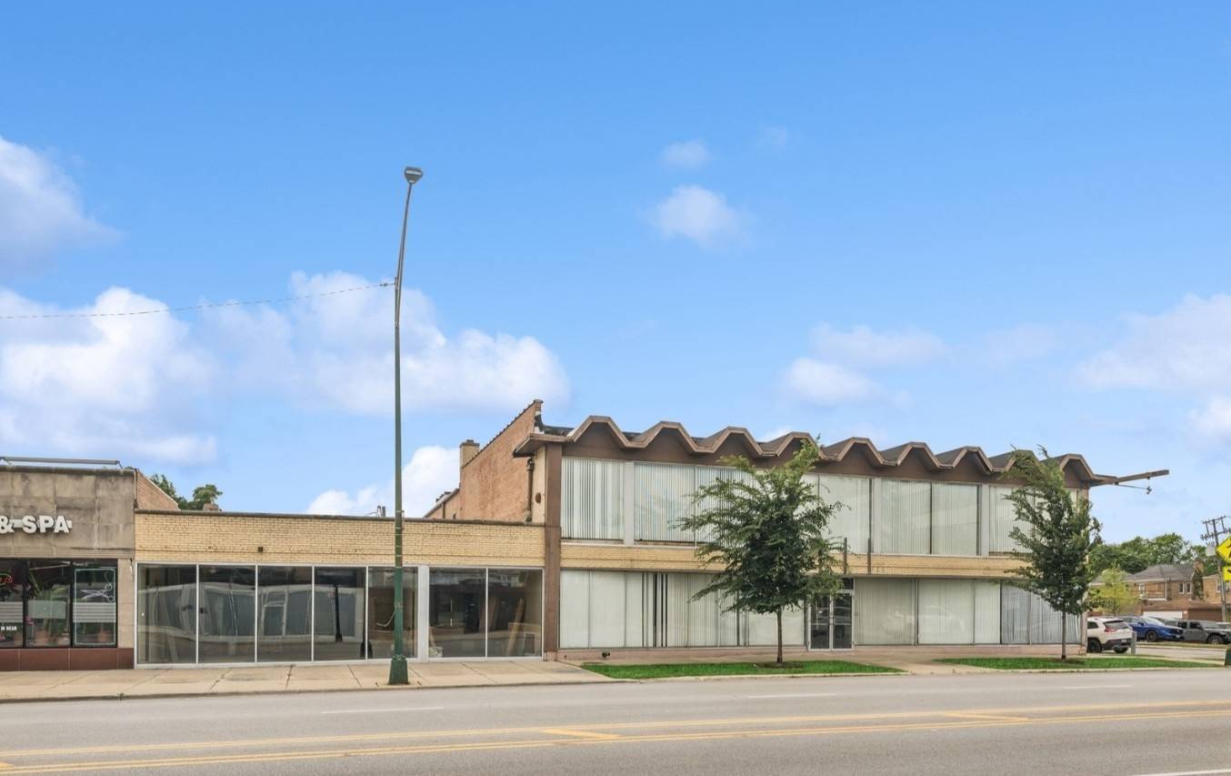 3451 W Peterson AVE, Chicago, IL 60659