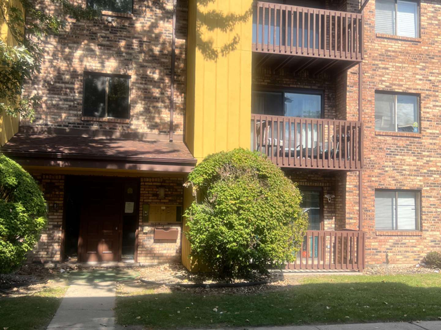 1249 Cunningham DR #3E, Calumet City, IL 60409