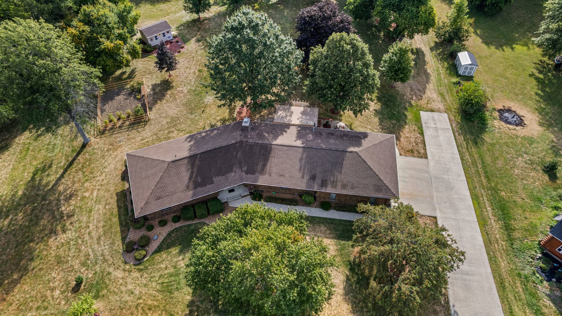 44 Glenbrook CT, Fisher, IL 61843