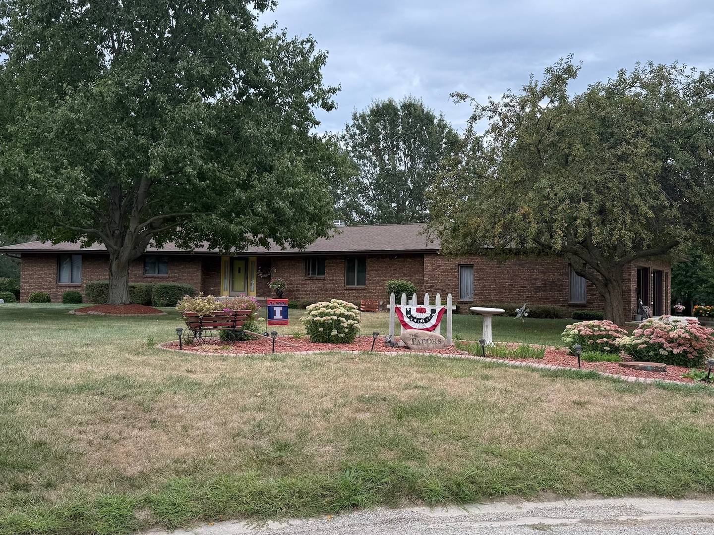 44 Glenbrook CT, Fisher, IL 61843
