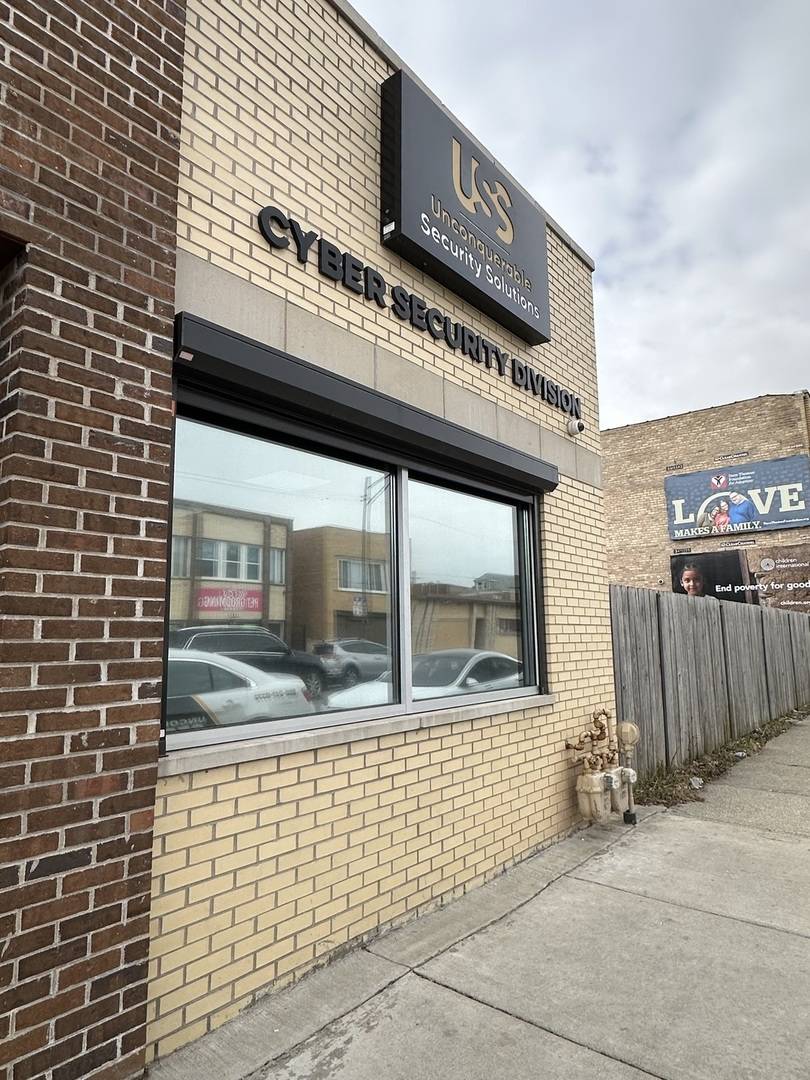 2445 W 71st ST, Chicago, IL 60629