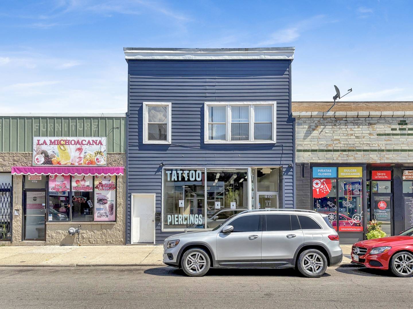 7055 N Clark ST, Chicago, IL 60626
