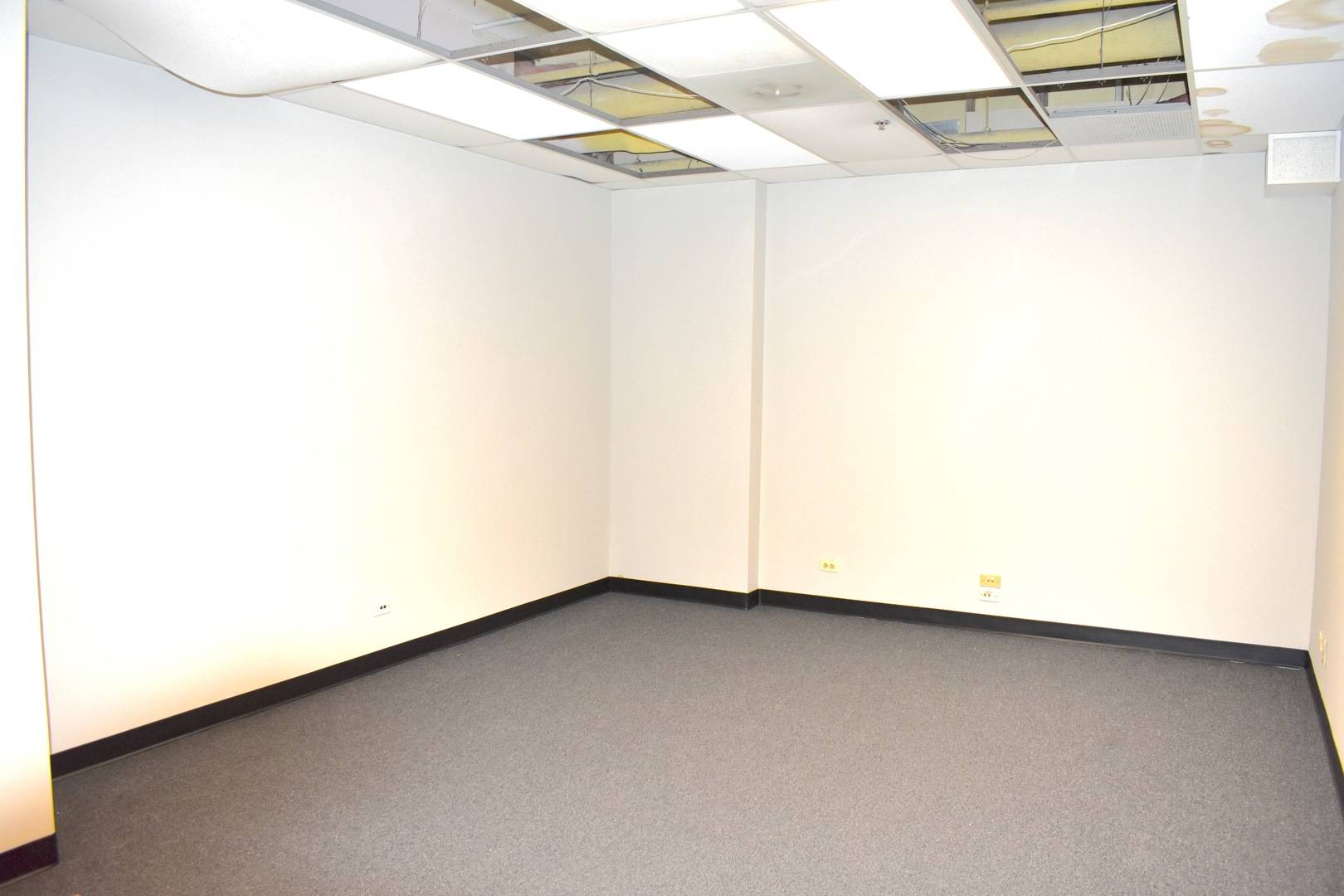415 Washington ST #003, Waukegan, IL 60085