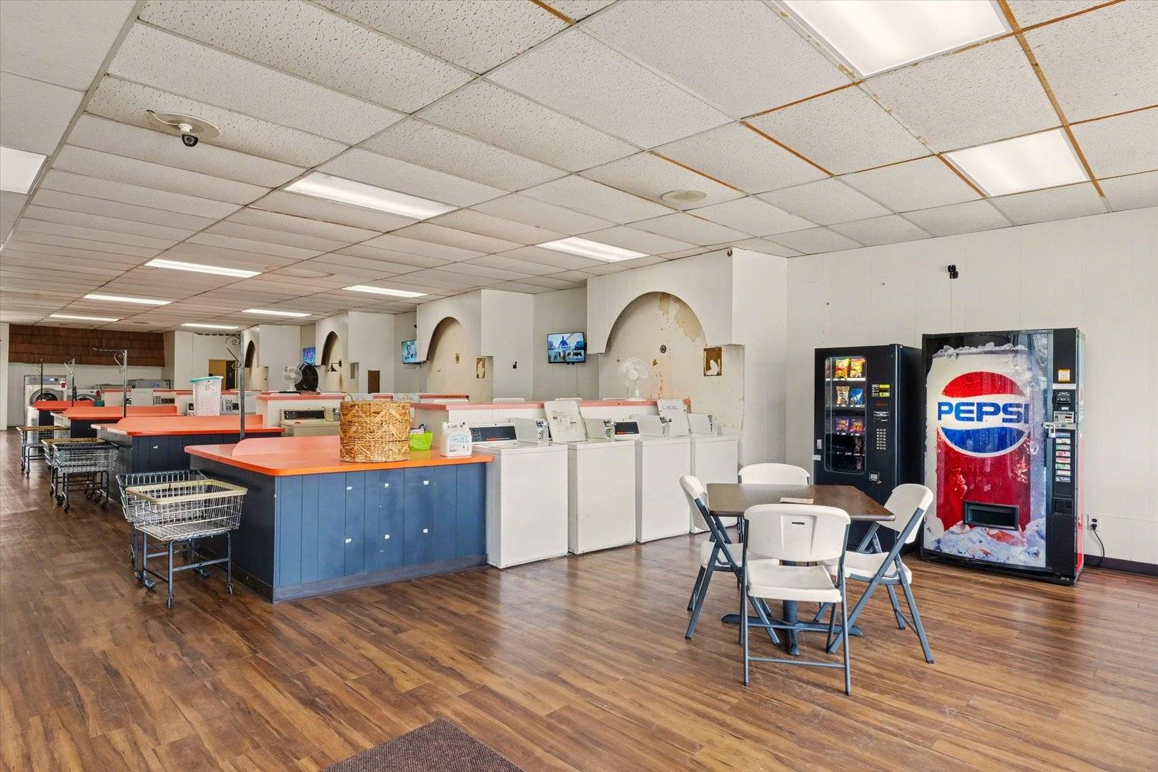 1205 S Mattis AVE, Champaign, IL 61821