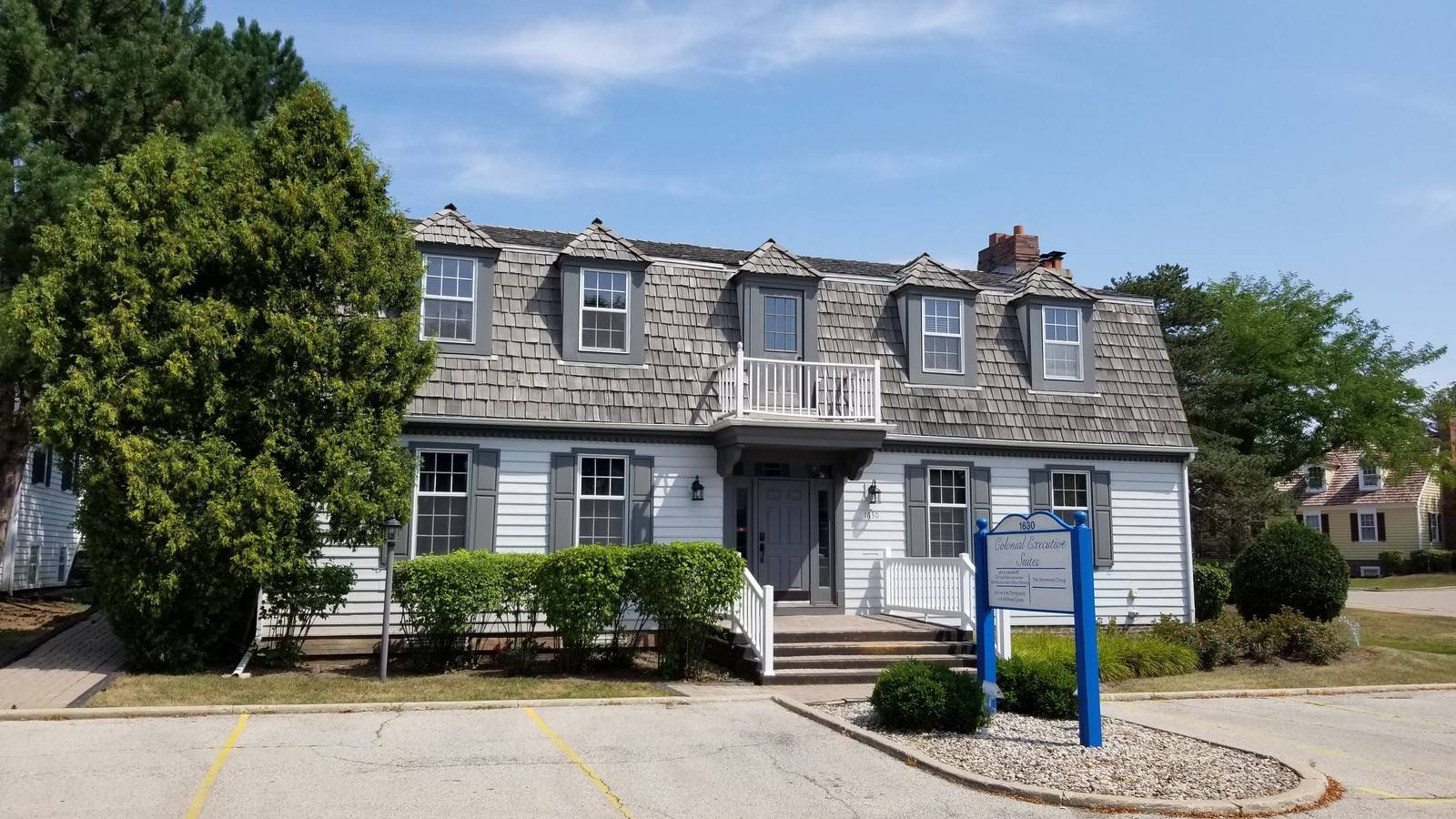 1630 W Colonial Pkwy W #25, Inverness, IL 60067