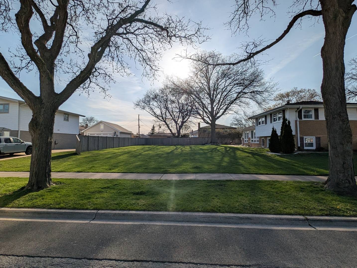 9216 Ozark AVE, Morton Grove, IL 60053