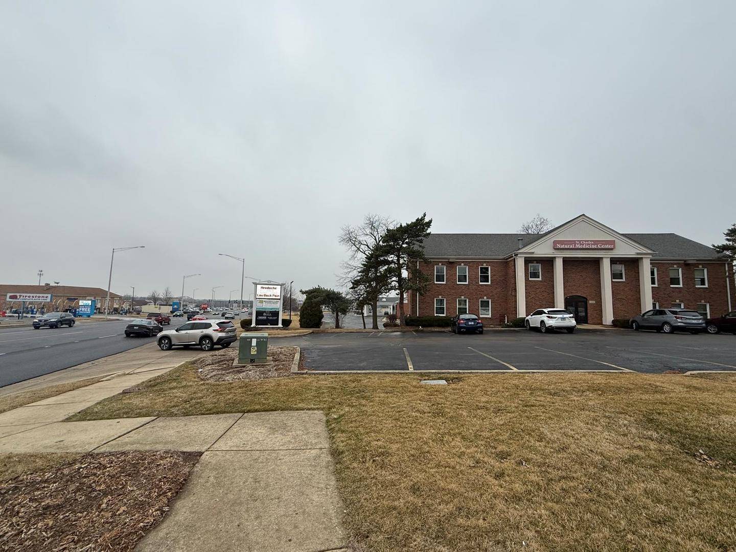 1650 E Main ST, St. Charles, IL 60174