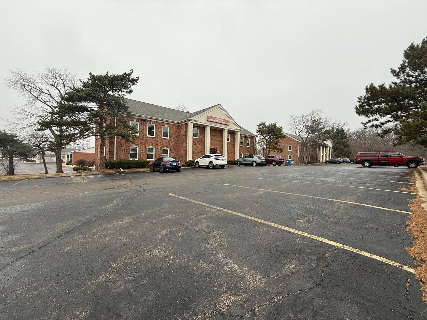 1650 E Main ST, St. Charles, IL 60174