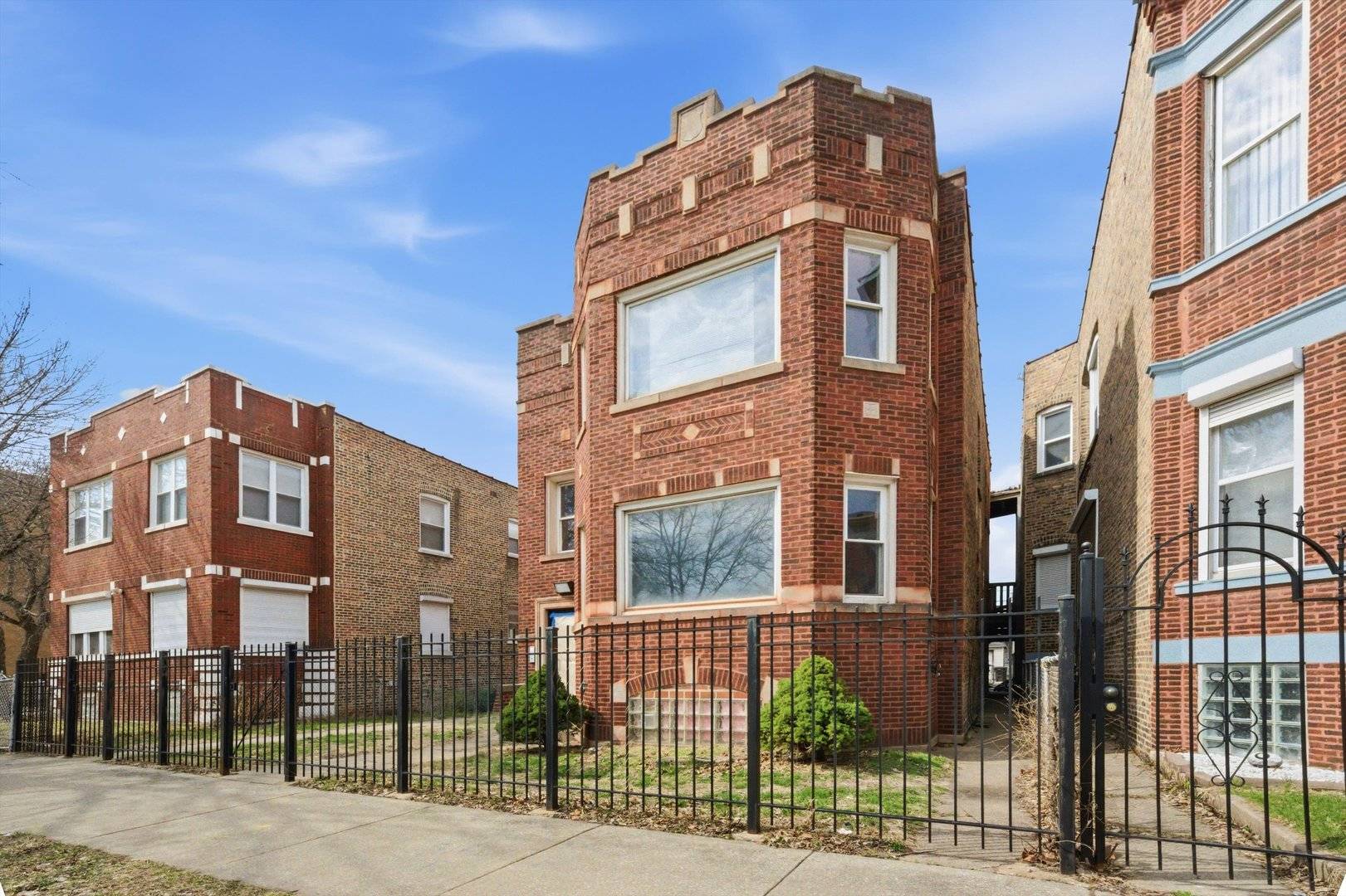 7352 S Langley AVE, Chicago, IL 60619