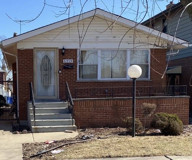 11719 S Laflin ST, Chicago, IL 60643