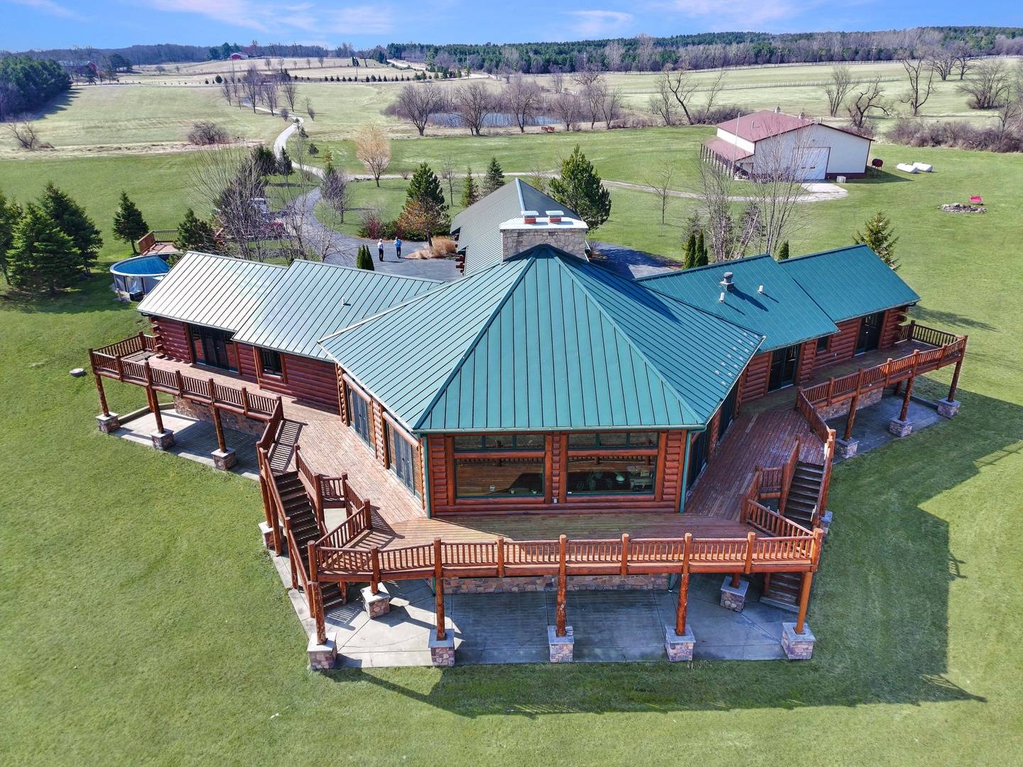 17700 Streit RD, Harvard, IL 60033