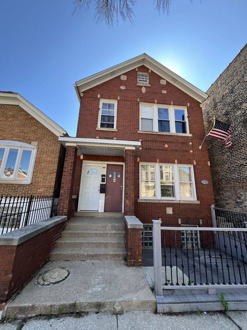 2953 S Emerald AVE, Chicago, IL 60616