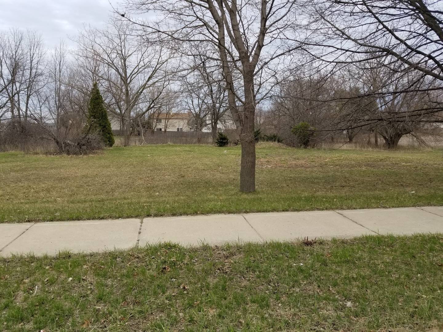 1577 N DILLEYS RD, Gurnee, IL 60031