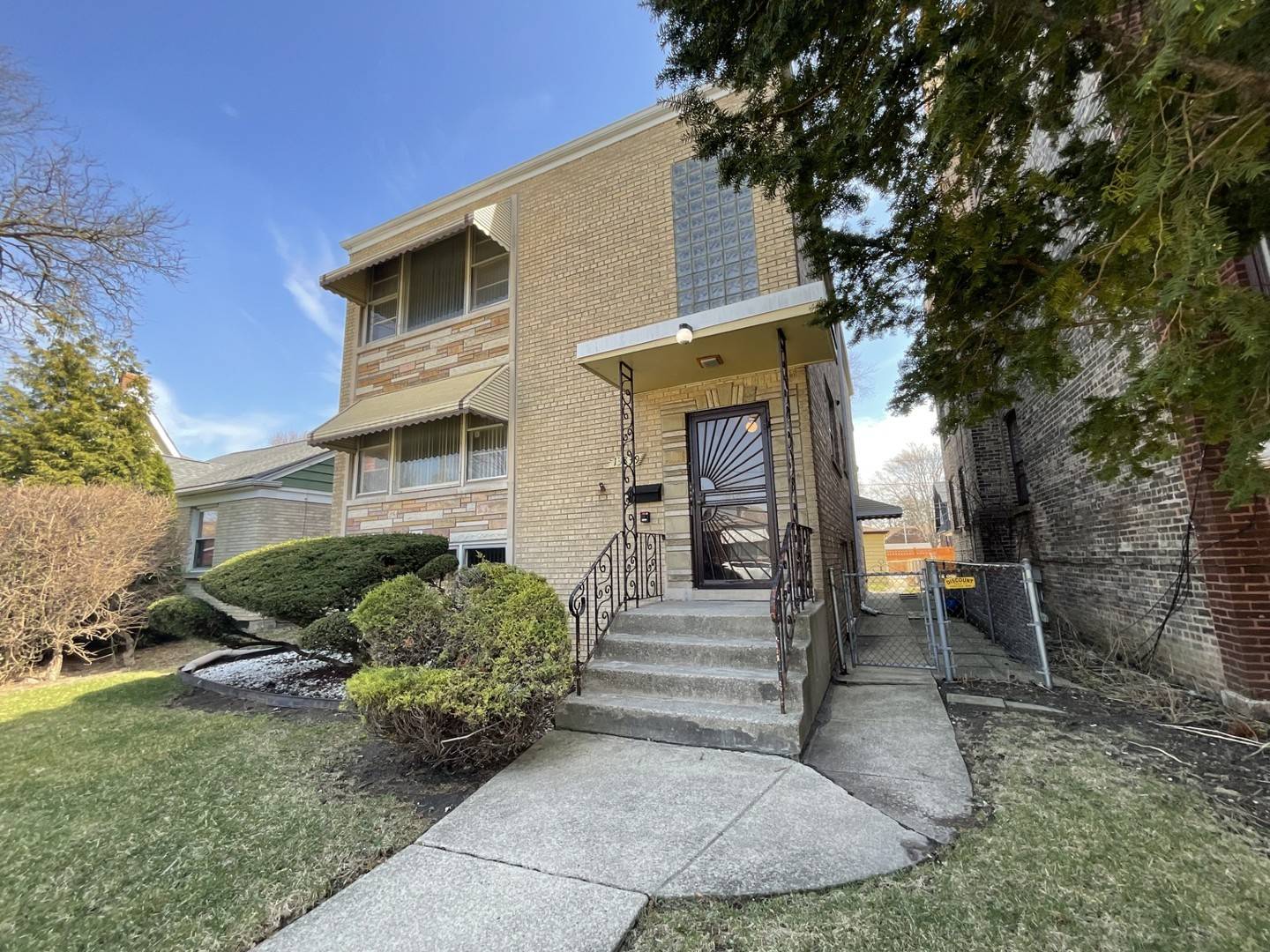 13839 S State ST, Riverdale, IL 60827