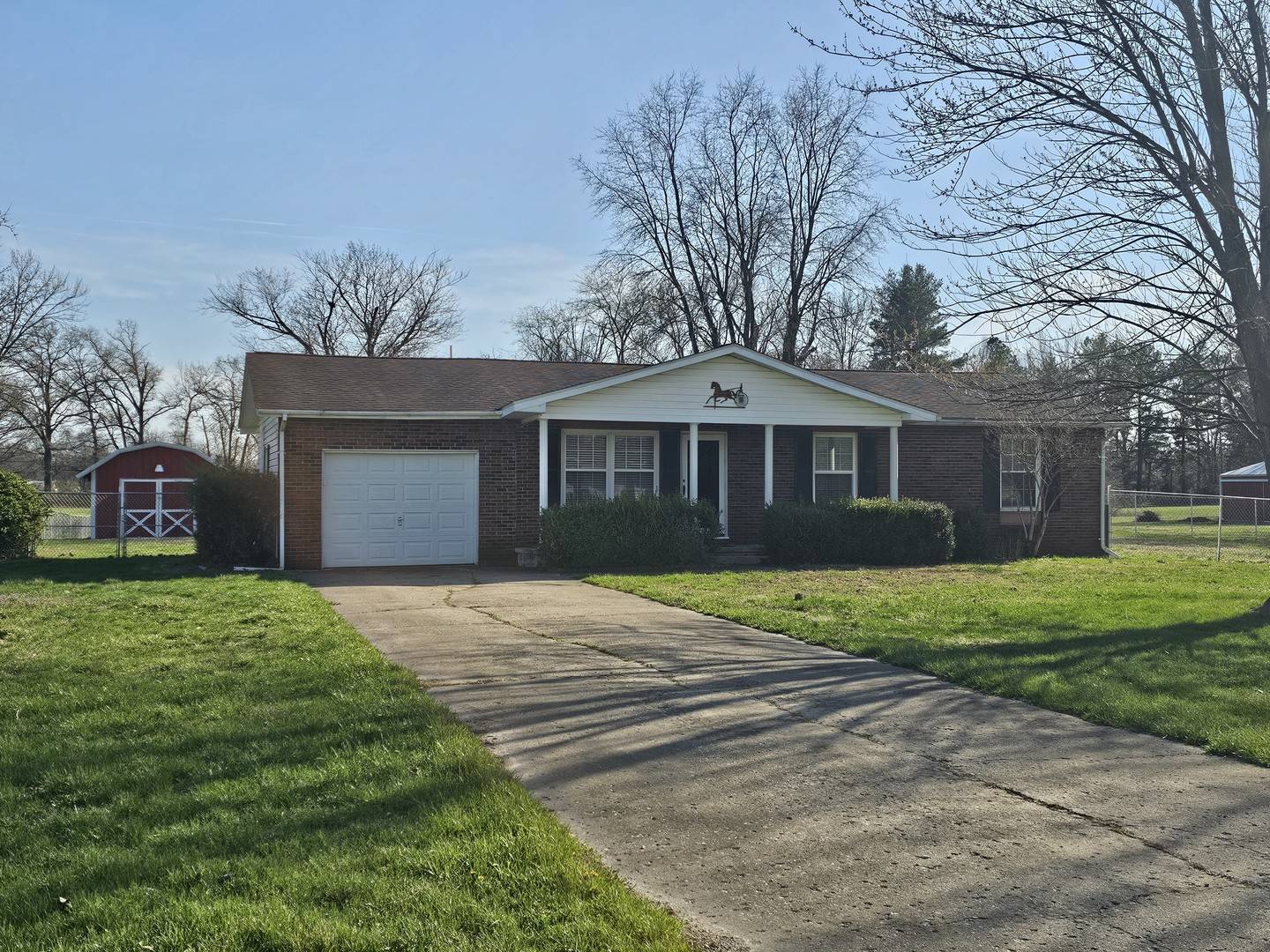 14927 E Clearview RD, Mt Vernon, IL 62864