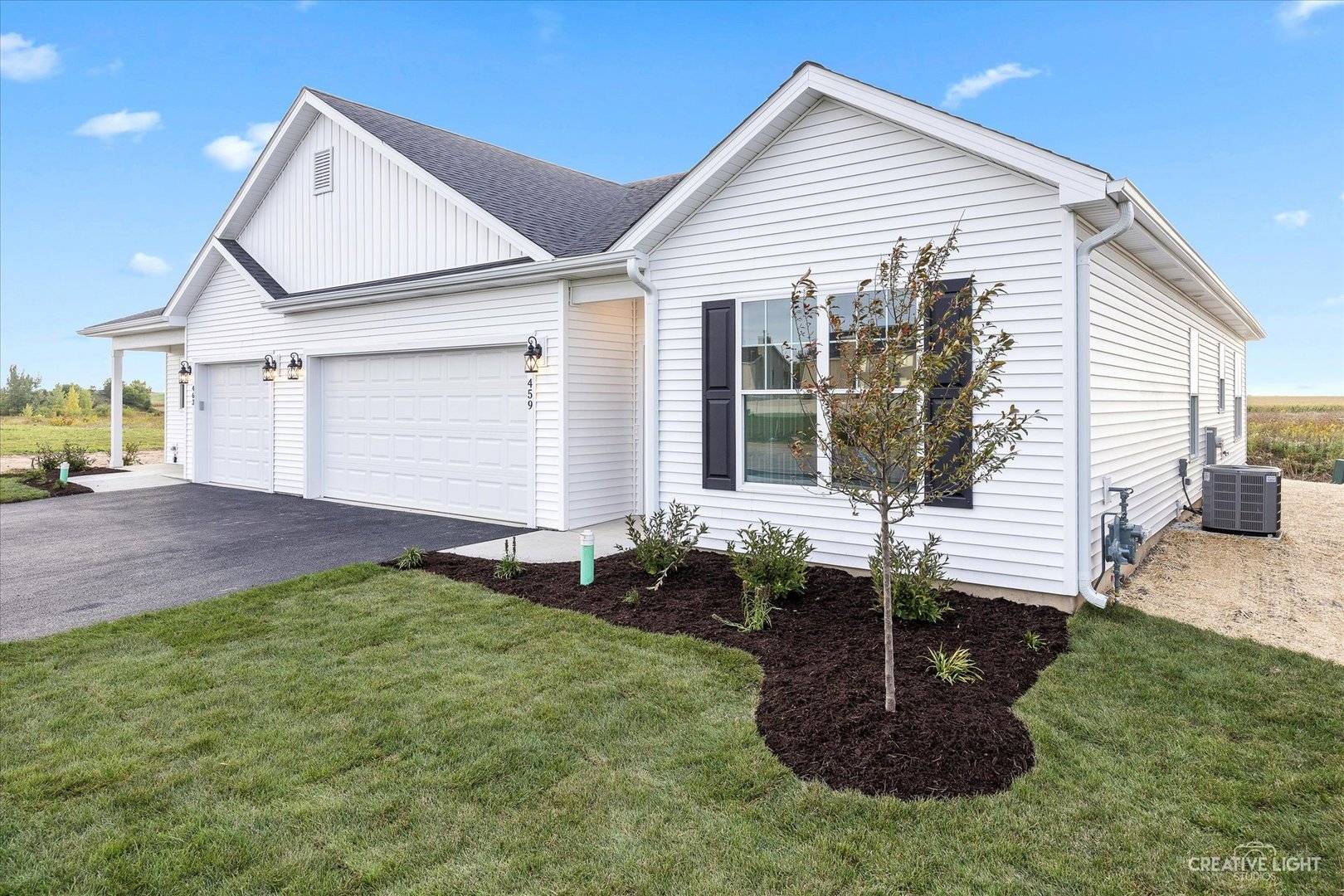 527 S Preston ST, Cortland, IL 60112