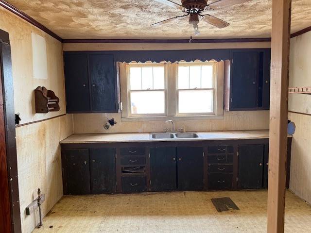 600 Dewey ST, Eldorado, IL 62930