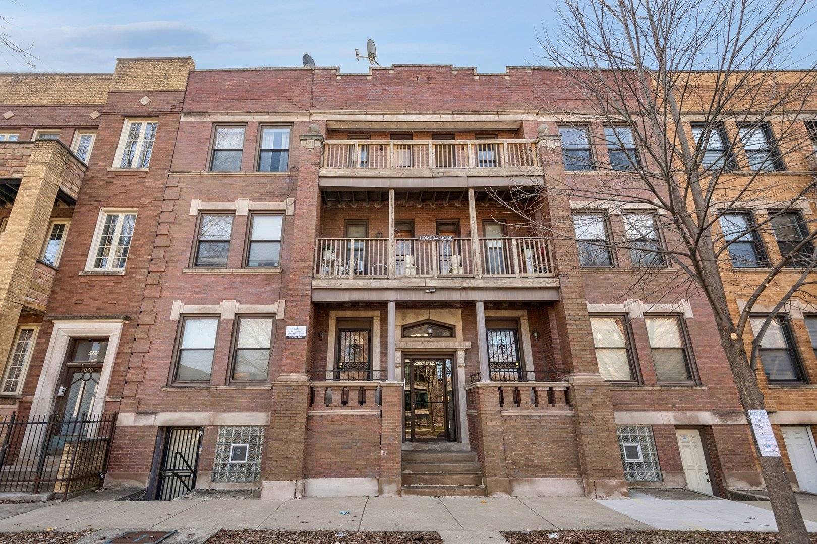 5016 S Prairie AVE #1, Chicago, IL 60615