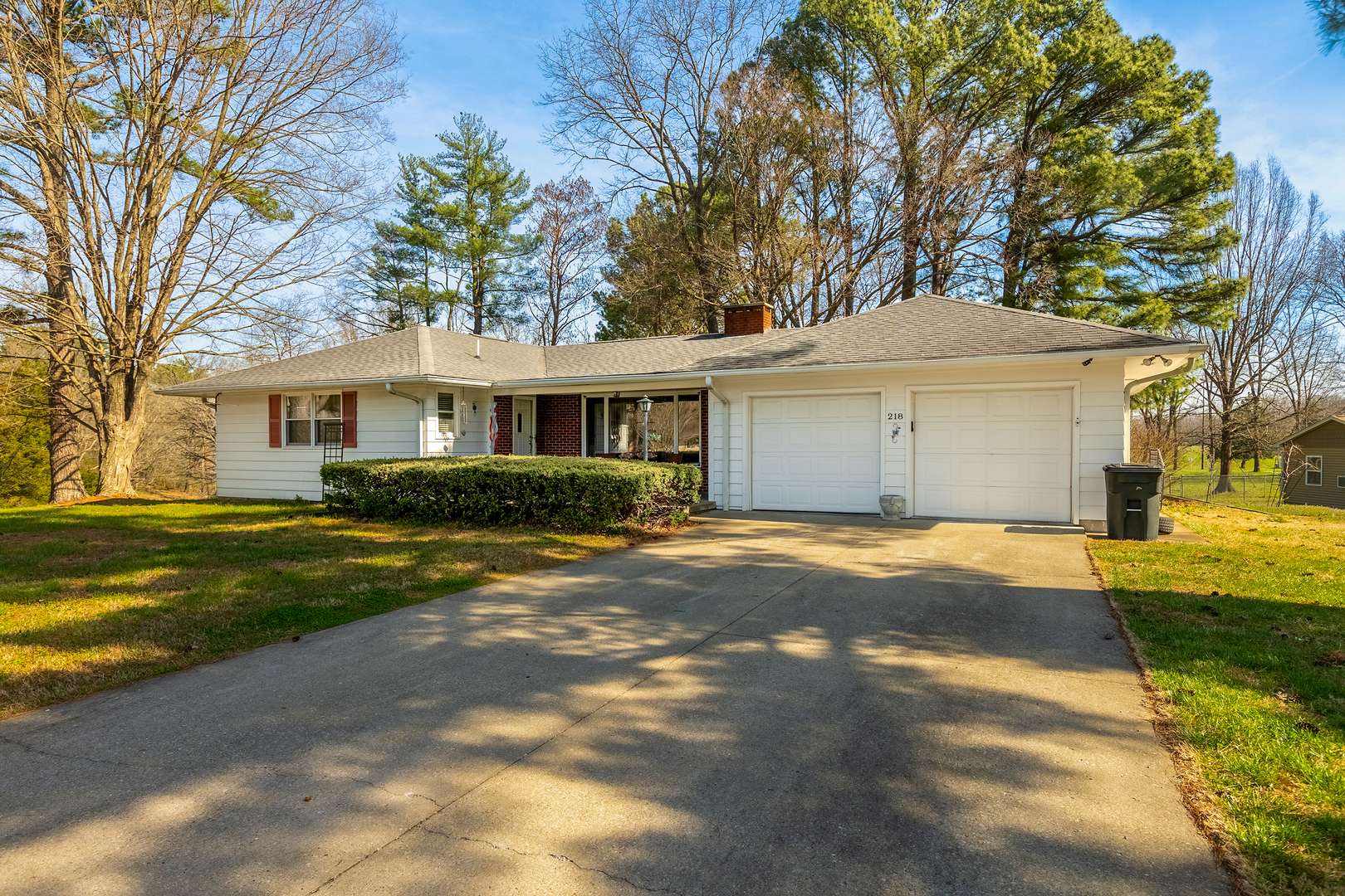 218 Blessing CIR, Murphysboro, IL 62966