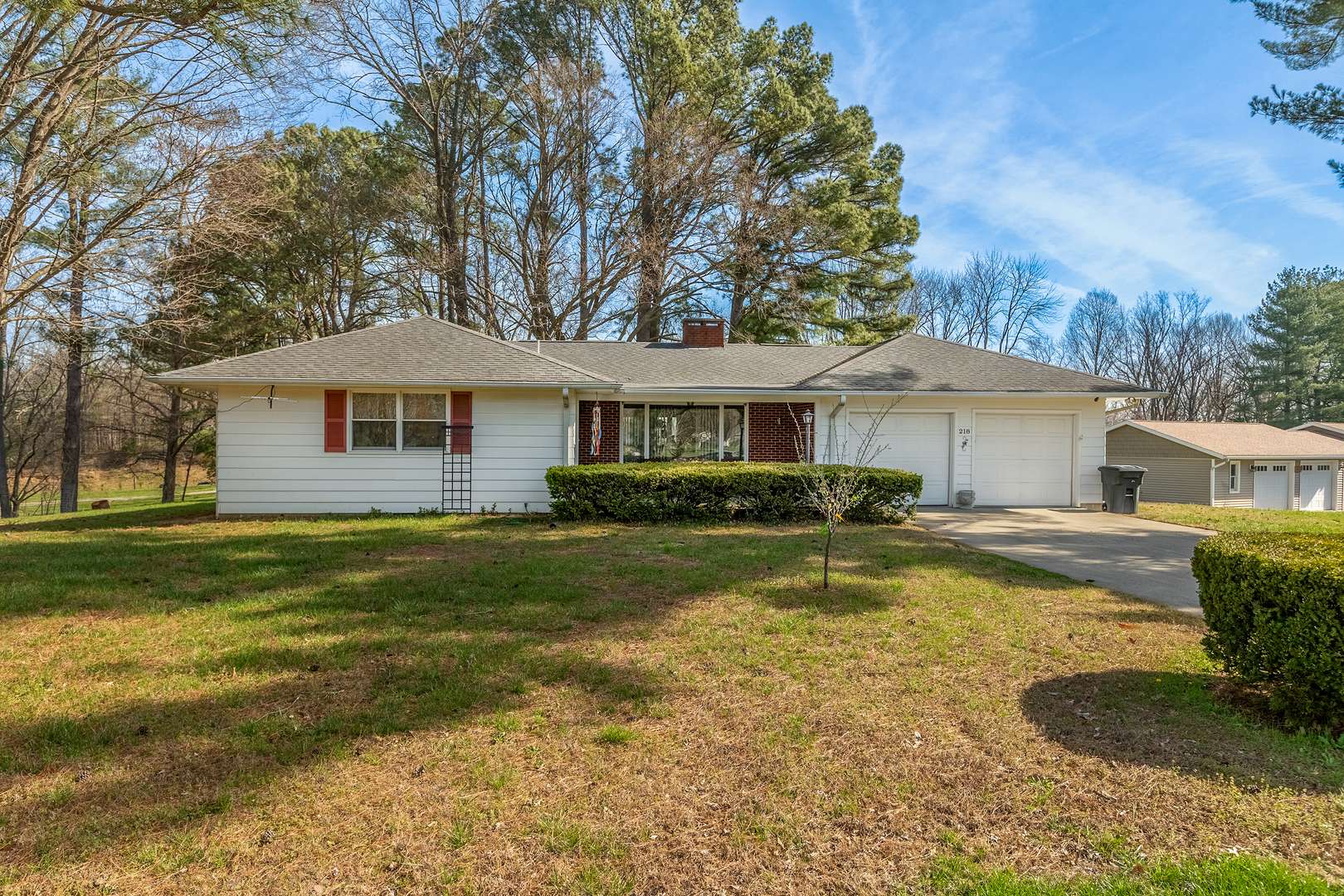 218 Blessing CIR, Murphysboro, IL 62966