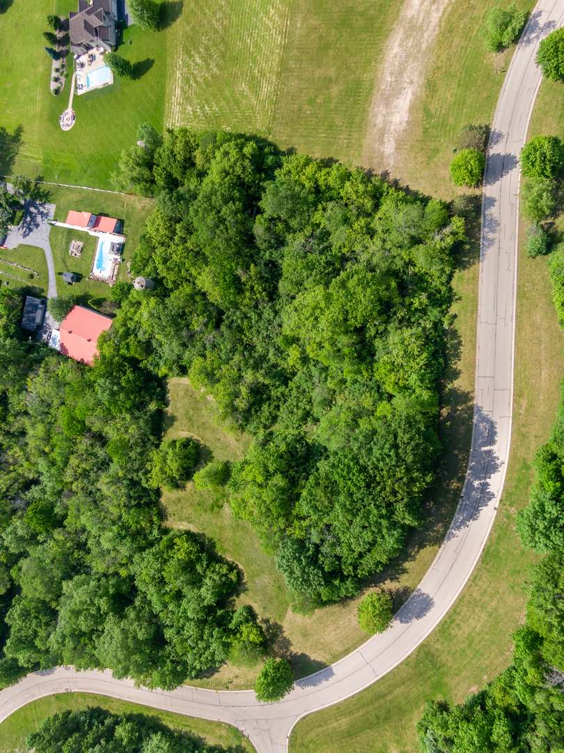 7389 English Oak LN, Spring Grove, IL 60081