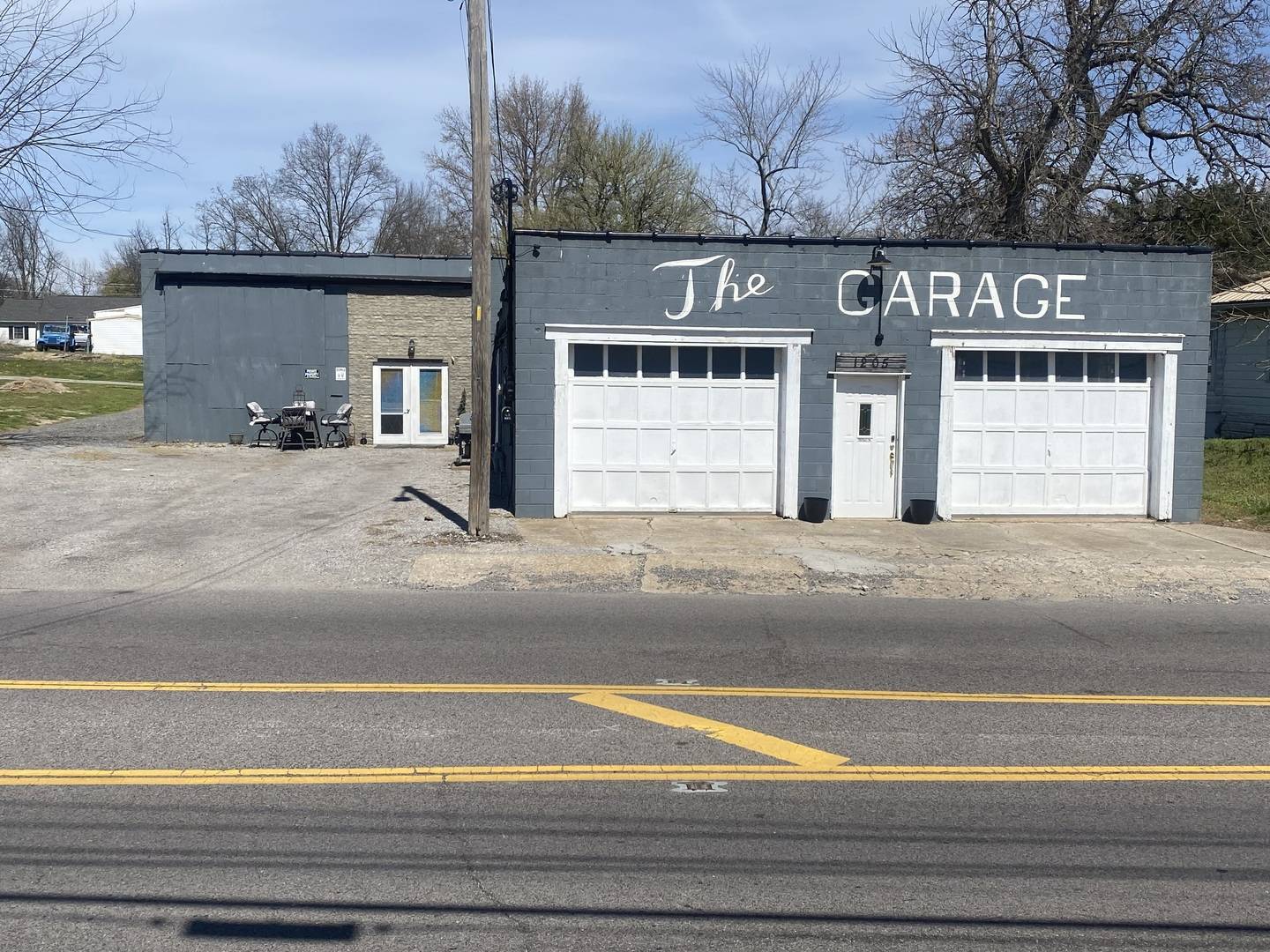 1205 E Main ST, Benton, IL 62812