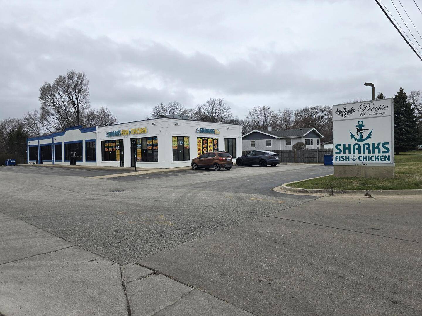 430 Swift RD #A, Addison, IL 60101