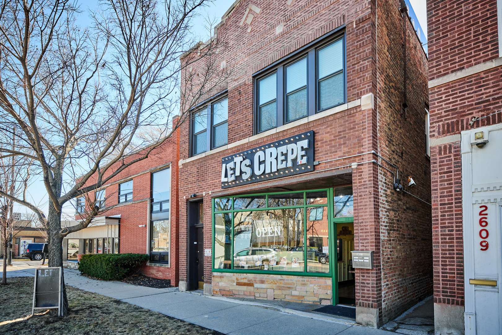 2607 W PETERSON AVE, Chicago, IL 60659