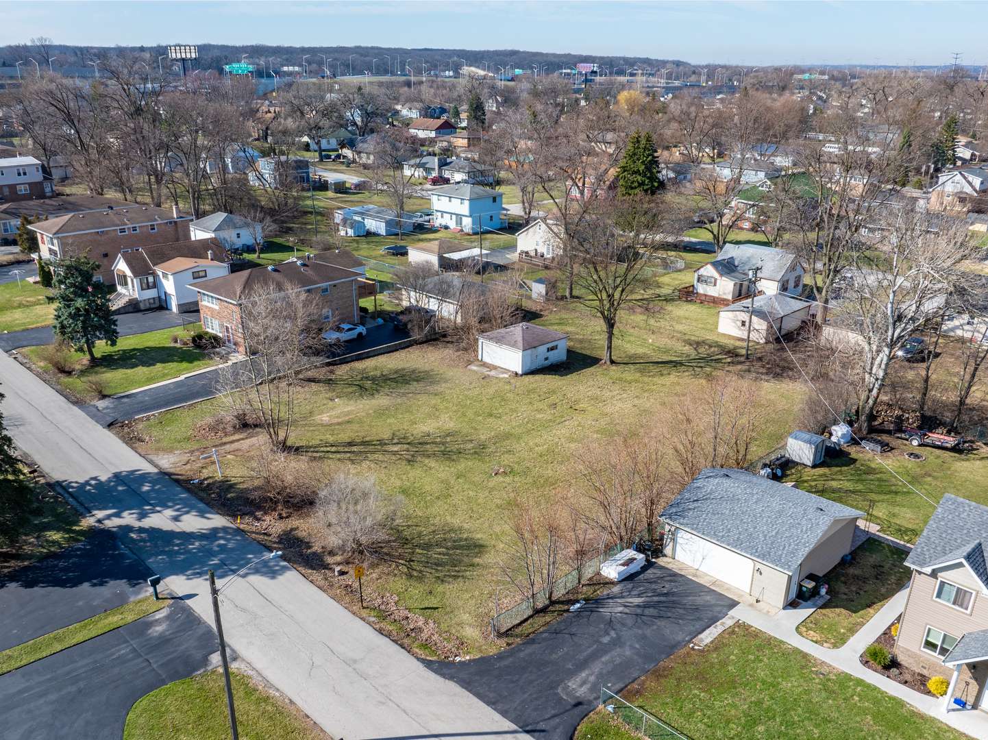 7740-7744 Banks ST, Justice, IL 60458