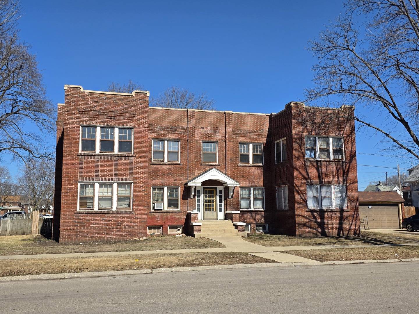 904 17th AVE, Rockford, IL 61104