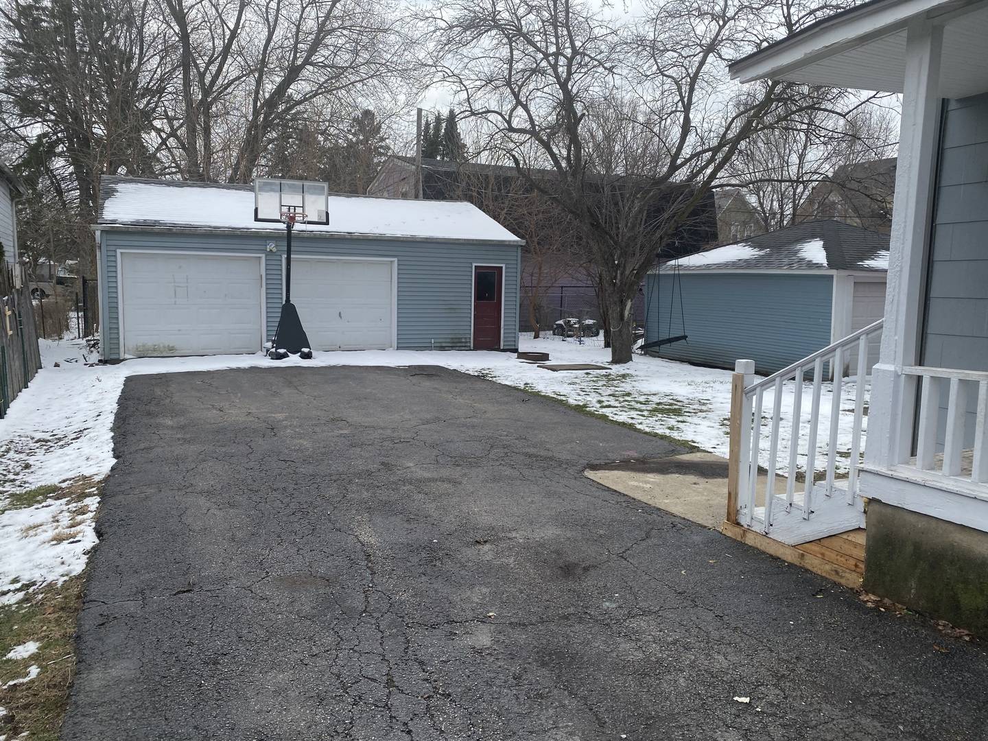 515 Walnut AVE, Elgin, IL 60123