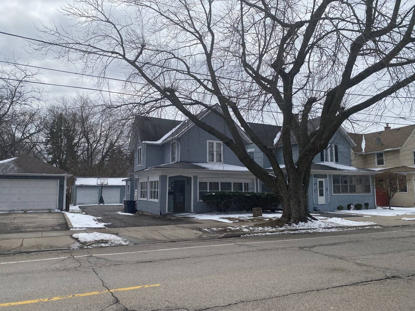515 Walnut AVE, Elgin, IL 60123