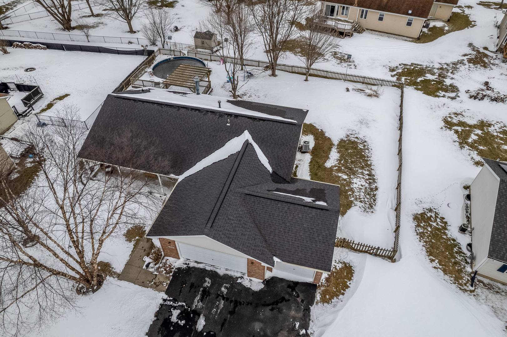 136 Harvest Glenn DR, Davis Junction, IL 61020