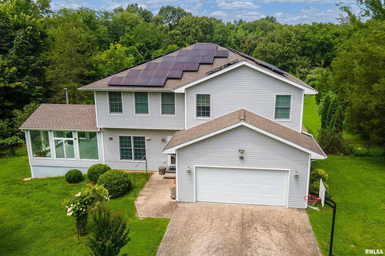 141 Pump Station RD, Makanda, IL 62958