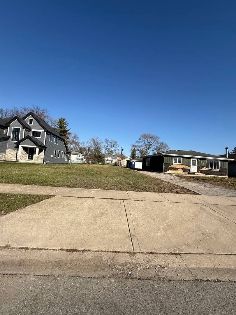 341 OAK AVE, Wood Dale, IL 60191
